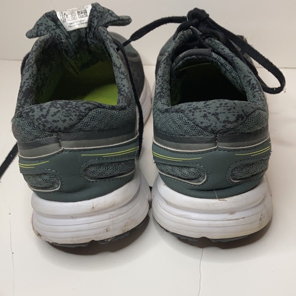 Nike New Balance Running Shoe - Picture 9 of 10